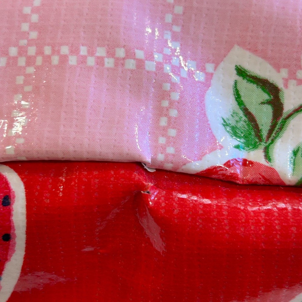 Floral Oilcloth Toiltery Bag - Loveshine - Picture 6 of 6